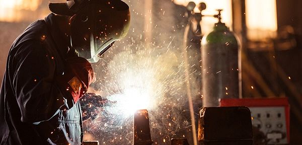 Imagen principal de la categoría Metalúrgica en Córdoba – Soluciones integrales en acero - PHA+PHNwYW4gc3R5bGU9ImNvbG9yOiByZ2IoNDgsIDU2LCA3Myk7Ij5FbiBJbmR1c3RyaWFzIE1vcmVubywgbm9zIGVzcGVjaWFsaXphbW9zIGVuIGJyaW5kYXIgc29sdWNpb25lcyBtZXRhbMO6cmdpY2FzIGRlIGFsdGEgY2FsaWRhZCBwYXJhIGRpdmVyc29zIHNlY3RvcmVzIGluZHVzdHJpYWxlcy4gQ29uIHVuYSB0cmF5ZWN0b3JpYSBzw7NsaWRhIHkgdW4gY29tcHJvbWlzbyBjb25zdGFudGUgY29uIGxhIGlubm92YWNpw7NuLCBub3MgaGVtb3MgY29uc29saWRhZG8gY29tbyB1bmEgZW1wcmVzYSBjb25maWFibGUgZW4gZWwgcnVicm8gZGUgbGEgbWV0YWzDunJnaWNhIGVuIEPDs3Jkb2JhLCBBcmdlbnRpbmEuIE51ZXN0cm8gZW5mb3F1ZSBzZSBiYXNhIGVuIGxhIGV4Y2VsZW5jaWEgb3BlcmF0aXZhLCBsYSBhdGVuY2nDs24gcGVyc29uYWxpemFkYSB5IGxhIGVudHJlZ2EgcHVudHVhbCBkZSBjYWRhIHByb3llY3RvLjwvc3Bhbj48L3A+